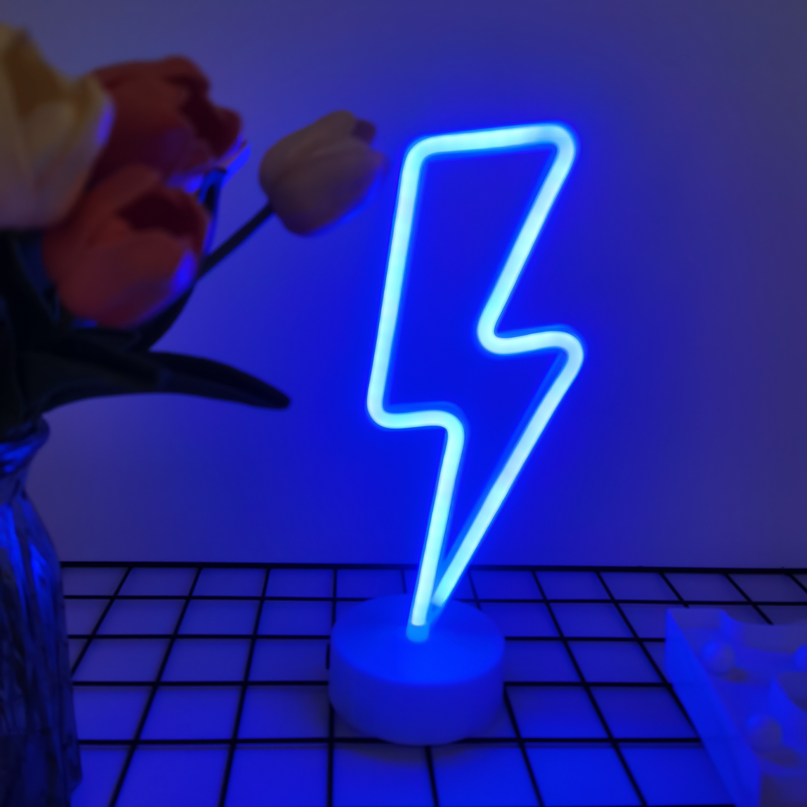 Lightning LED neon light, USB  - Party Games Girls Night 评论和价格